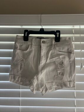 Hollister White Distressed Denim Cutoff Shorts Size 1 (25 width)